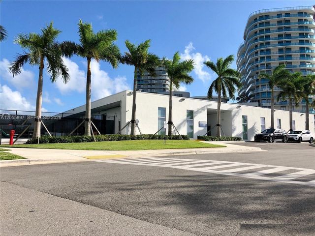14951 Royal Oaks Lane 409, North Miami, FL 33181