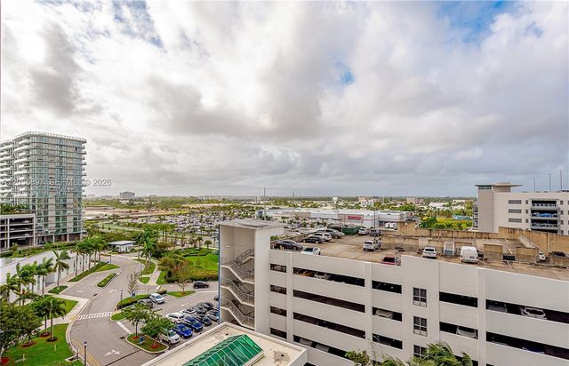 14951 Royal Oaks Lane 409, North Miami, FL 33181