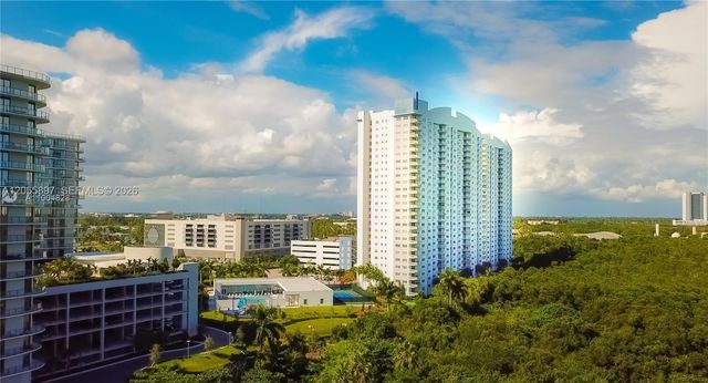14951 Royal Oaks Lane 409, North Miami, FL 33181