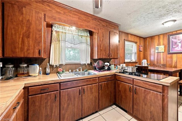 5354 Sunrise Terrace, Winston-salem, NC 27105