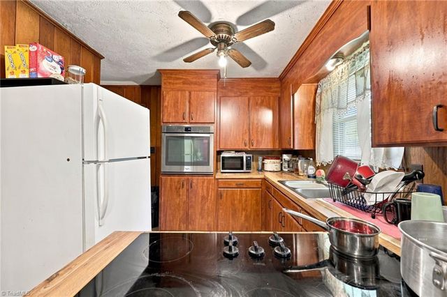 5354 Sunrise Terrace, Winston-salem, NC 27105