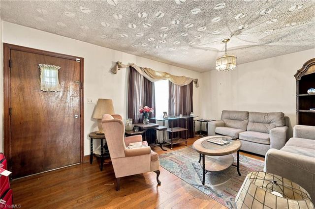 5354 Sunrise Terrace, Winston-salem, NC 27105