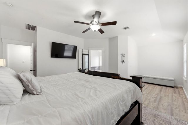 12419 Southern Trail Court, Magnolia, TX 77354