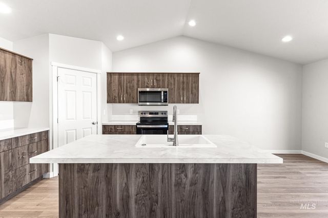 13668 Judson St, Caldwell, ID 83607