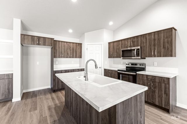 13668 Judson St, Caldwell, ID 83607