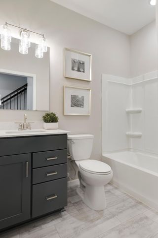 840 Woodlawn Avenue, Saint Paul, MN 55116