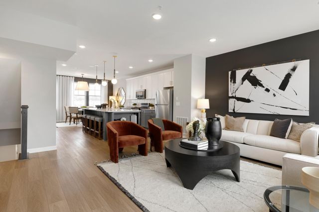 840 Woodlawn Avenue, Saint Paul, MN 55116