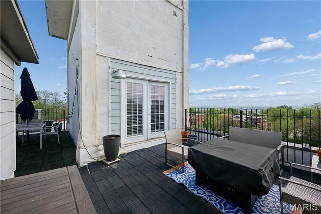 1831 Sidney Street L, St Louis, MO 63104