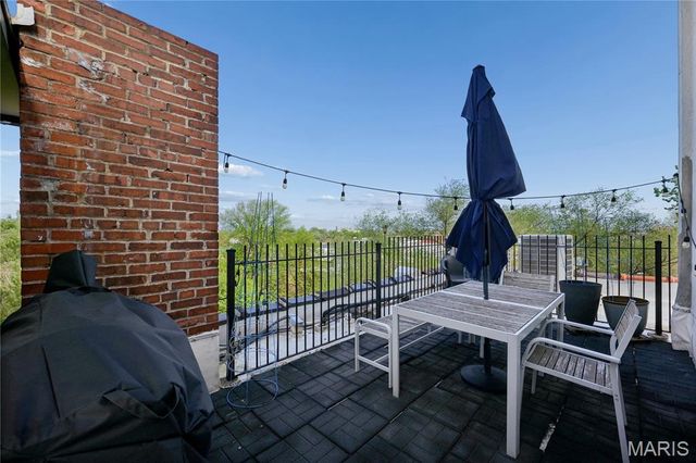 1831 Sidney Street L, St Louis, MO 63104