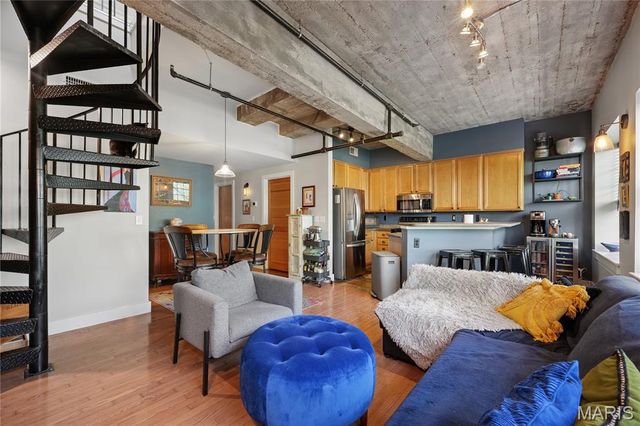 1831 Sidney Street L, St Louis, MO 63104