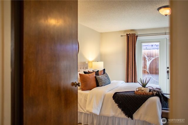 3949 SE 10th Place, Renton, WA 98058