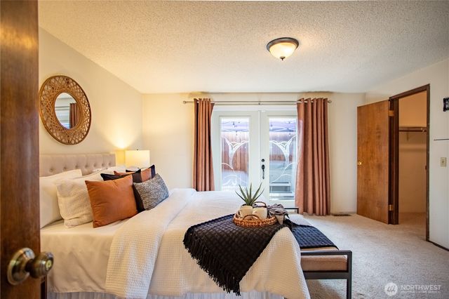 3949 SE 10th Place, Renton, WA 98058