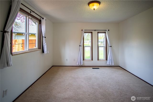 3949 SE 10th Place, Renton, WA 98058