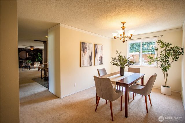 3949 SE 10th Place, Renton, WA 98058