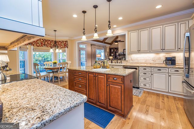 210 Mockingbird Lane, Brooks, GA 30205