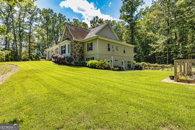210 Mockingbird Lane, Brooks, GA 30205
