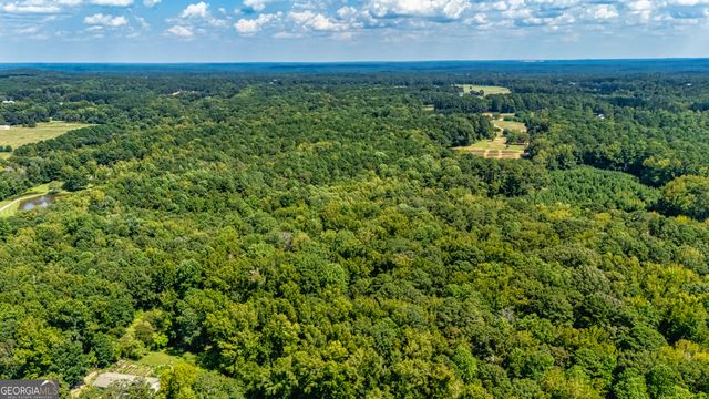 210 Mockingbird Lane, Brooks, GA 30205