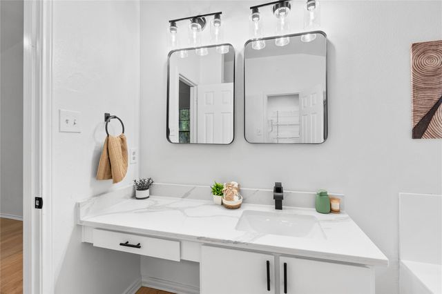 1442 Sir Thopas TRL, Austin, TX 78748