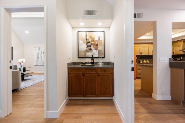 4112 Thain Way, Palo Alto, CA 94306