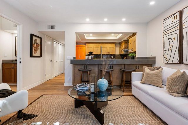 4112 Thain Way, Palo Alto, CA 94306