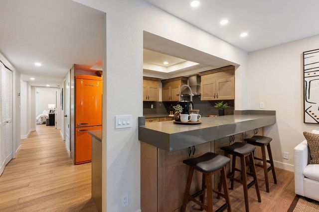 4112 Thain Way, Palo Alto, CA 94306