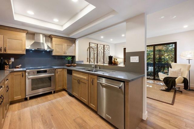 4112 Thain Way, Palo Alto, CA 94306