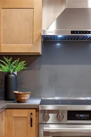 4112 Thain Way, Palo Alto, CA 94306