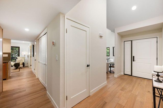 4112 Thain Way, Palo Alto, CA 94306