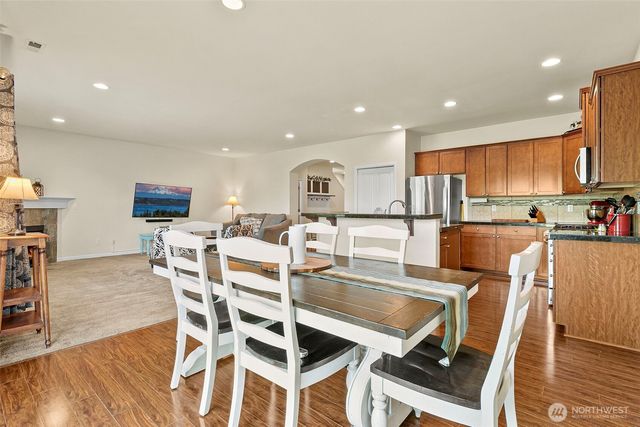 15216 79th Avenue E, Puyallup, WA 98375