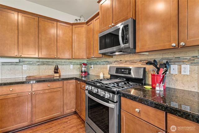 15216 79th Avenue E, Puyallup, WA 98375