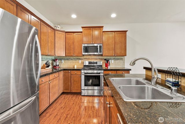 15216 79th Avenue E, Puyallup, WA 98375
