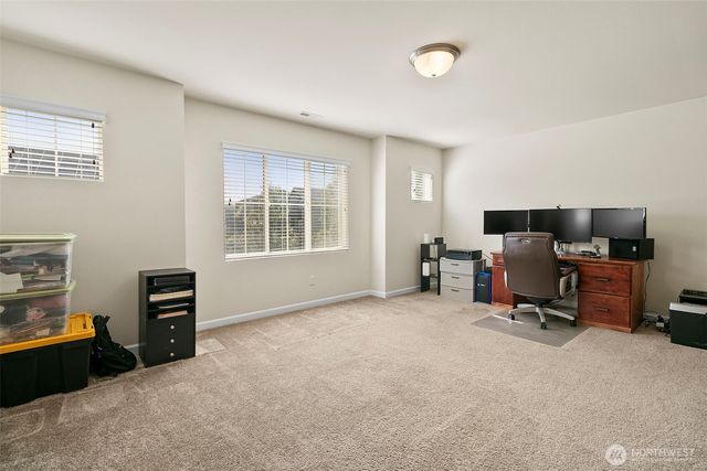 15216 79th Avenue E, Puyallup, WA 98375