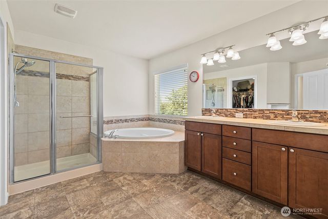 15216 79th Avenue E, Puyallup, WA 98375