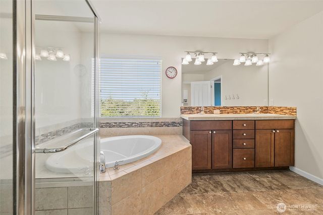 15216 79th Avenue E, Puyallup, WA 98375