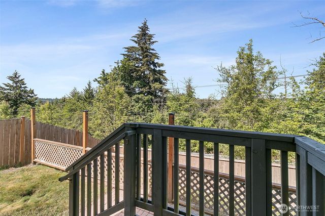 15216 79th Avenue E, Puyallup, WA 98375