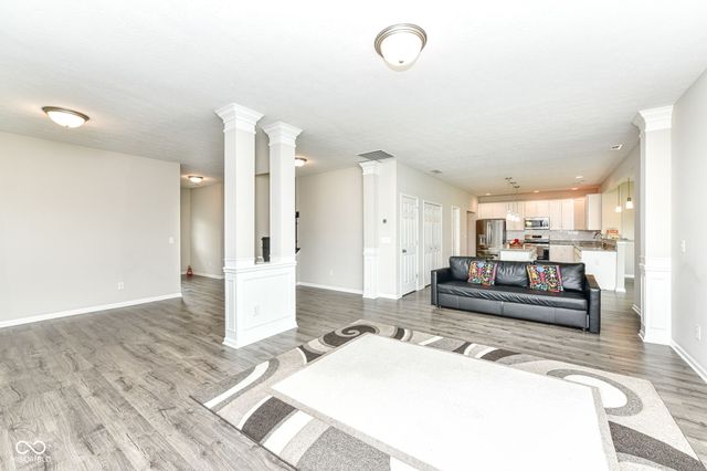 18377 Burton Way, Westfield, IN 46074