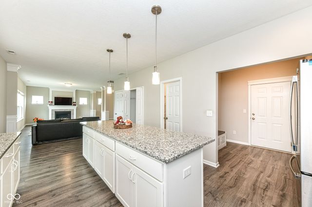 18377 Burton Way, Westfield, IN 46074