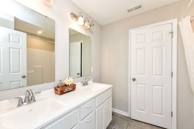 18377 Burton Way, Westfield, IN 46074