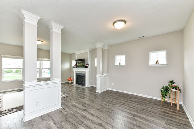 18377 Burton Way, Westfield, IN 46074