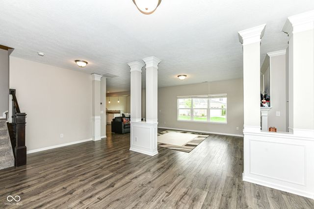 18377 Burton Way, Westfield, IN 46074