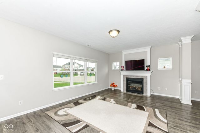 18377 Burton Way, Westfield, IN 46074