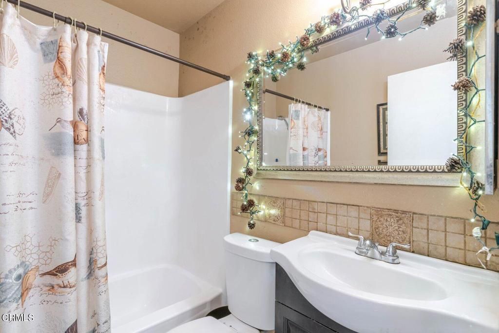 Image 13 of property listing at 1012 Ortega Street, Fillmore, CA 93015