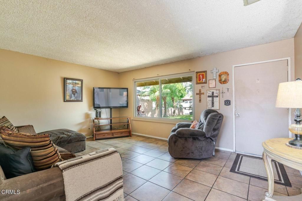 Image 9 of property listing at 1012 Ortega Street, Fillmore, CA 93015