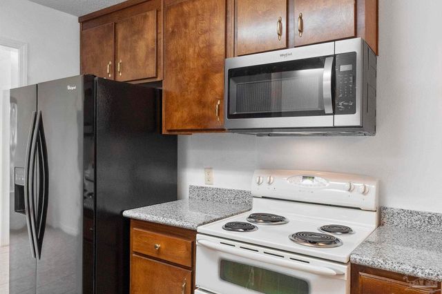 117 Monarch Ln, Pensacola, FL 32503