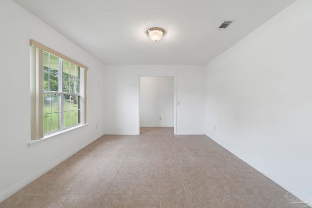 117 Monarch Ln, Pensacola, FL 32503