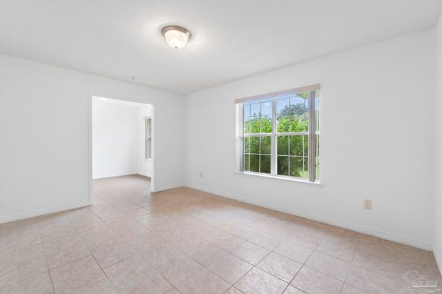 117 Monarch Ln, Pensacola, FL 32503