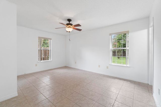 117 Monarch Ln, Pensacola, FL 32503