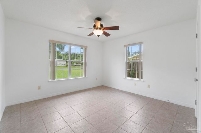 117 Monarch Ln, Pensacola, FL 32503