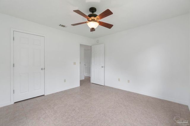 117 Monarch Ln, Pensacola, FL 32503