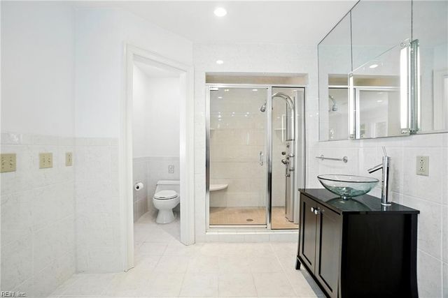 423 Hariton CT, Norfolk, VA 23505